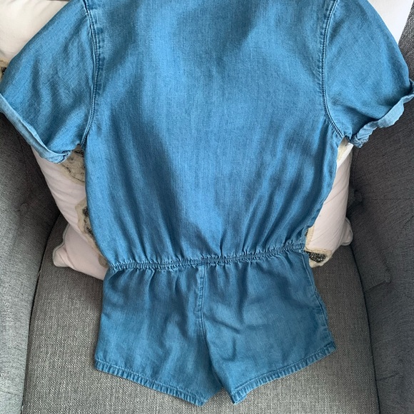 Girls romper size 4 - Picture 2 of 4